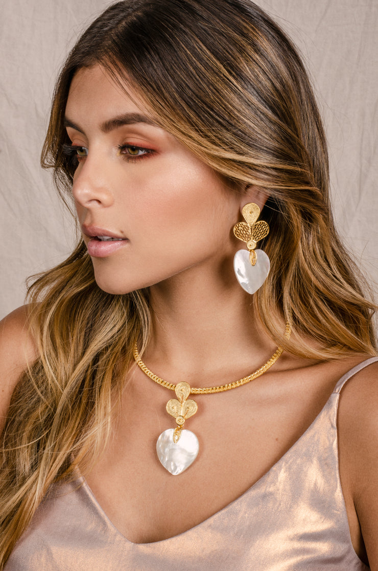 Nacar Hearts Earrings